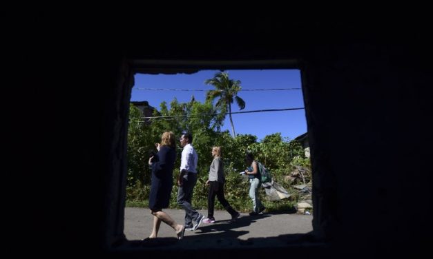 Julian Castro visits Puerto Rico in bid for presidency